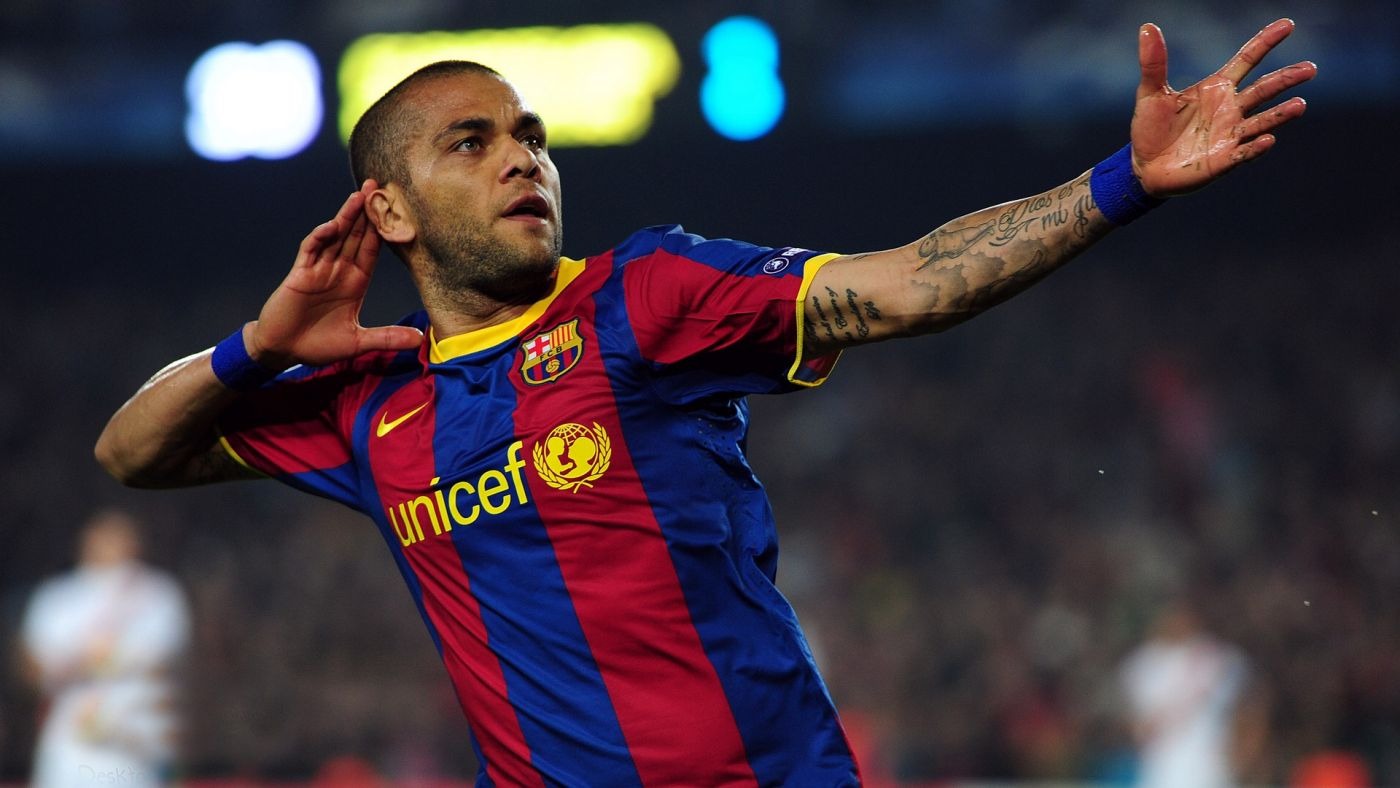 柯里第3节摔伤退赛 勇士受惊等待验伤结果